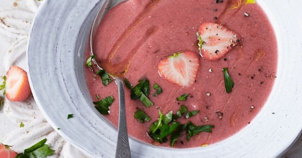 Raffiniert, gesund und schnell: leckere Erdbeersuppe - Natürlich gesund ...